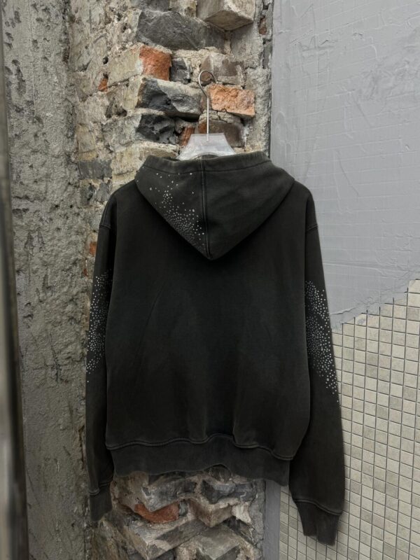 zipper hoodie